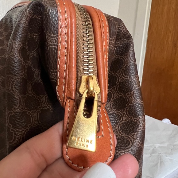 Authentic Celine in Macadam canvass brown clutch/large cosmetics case. - Picture 7 of 9